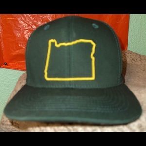 Mens Snapback "Oregon State Outline" Hat NWOT